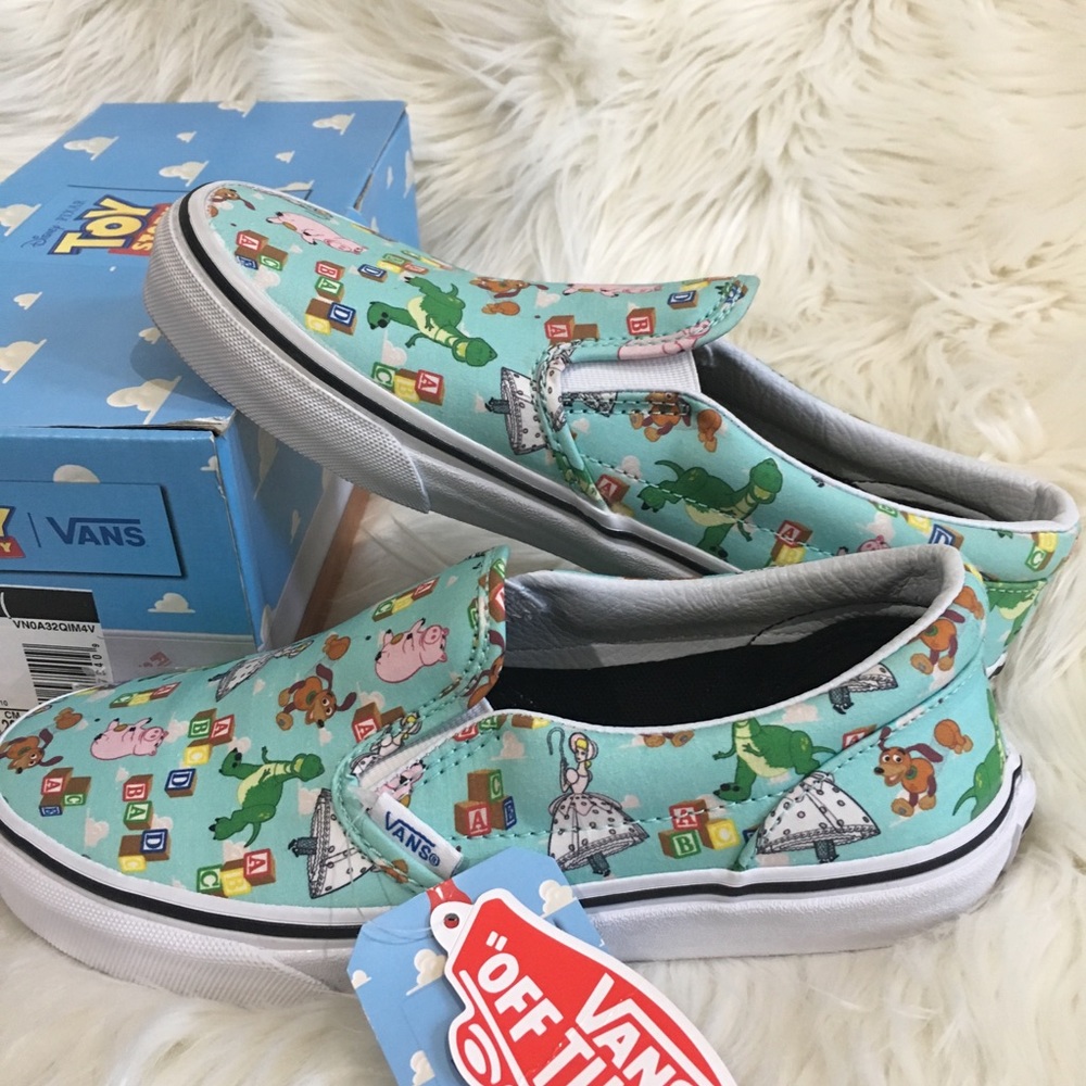 Vans X Pixar Toy Story AnDyS ToYs Sz 4Youth/5.5 W - Picture 4 of 8